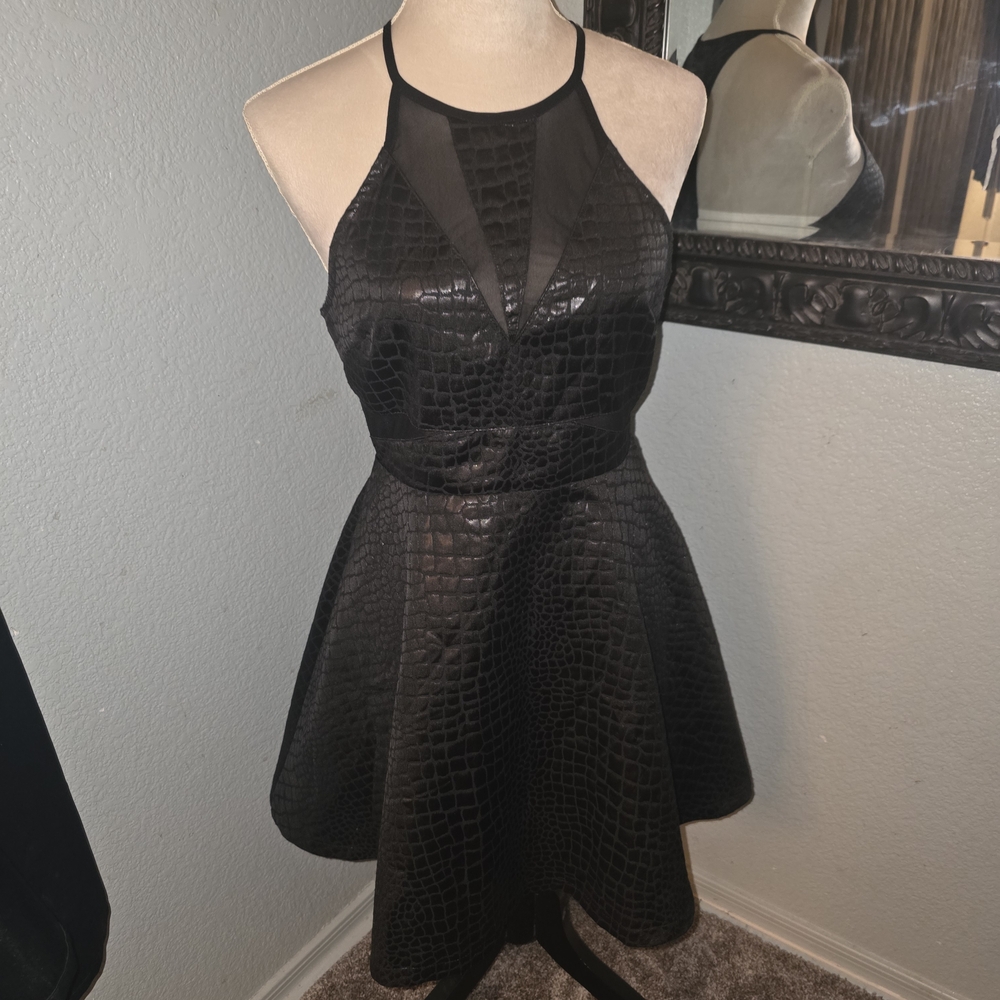 Astr Black Textured Halter Dress